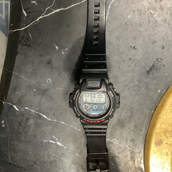 Casio G-Shock Classic Watch with Shock Resistance main image 4